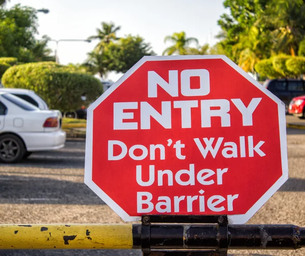 No Entry sign at parking border — Stock Photo, Image