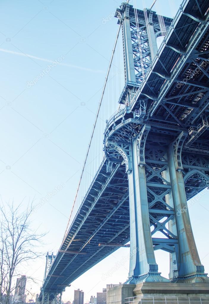 Metal structure of Manhattan Bridge