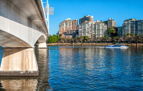Brisbane, Ausztrália. a gyönyörű város városkép egy téli napon — Stock Fotó