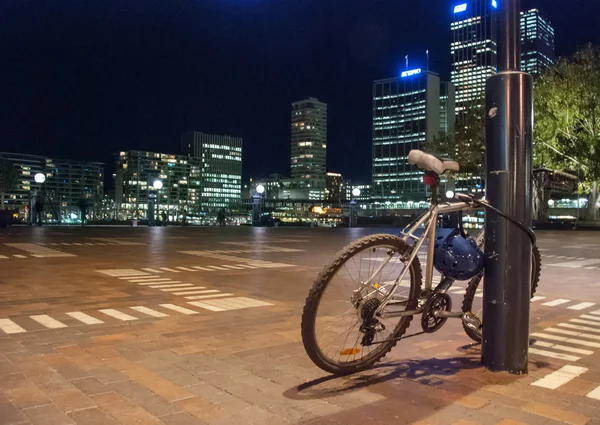 Hermoso horizonte de la ciudad por la noche. Sídney —  Fotos de Stock