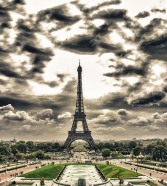 Eyfel Kulesi ve Trocadero