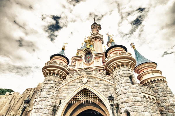 Schloss von disneyland park in paris — Stockfoto