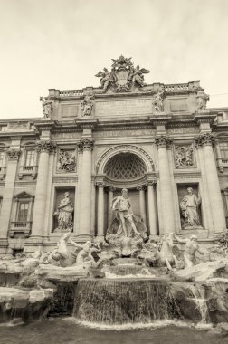 Trevi Çeşmesi, Roma