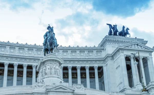 Anıt Vittorio Emanuele II görüntülemek — Stok fotoğraf