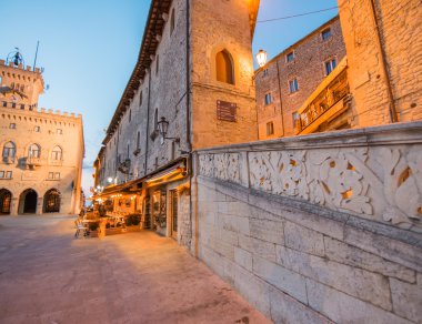 sokaklar ve binalar san Marino