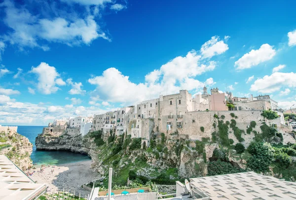 Maravilhosa vila pitoresca de Polignano a Mare - Apúlia, Itália — Fotografia de Stock