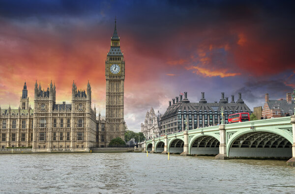 Westminster Bridge and Houses of Parli