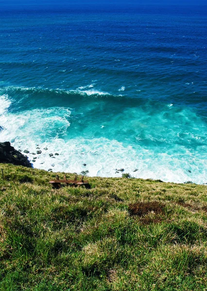 Costa Dorada, Australia. Hermoso paisaje marino con vegetación — Foto de Stock