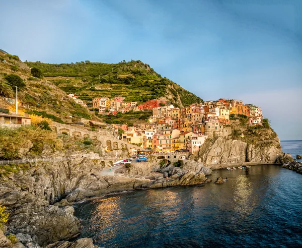 Manarola pintoresco pueblo —  Fotos de Stock