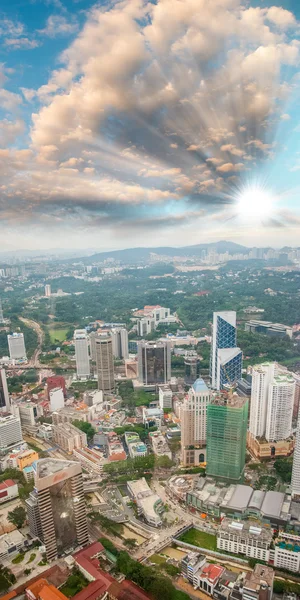 Вид с воздуха на Куала-Лумпур — стоковое фото