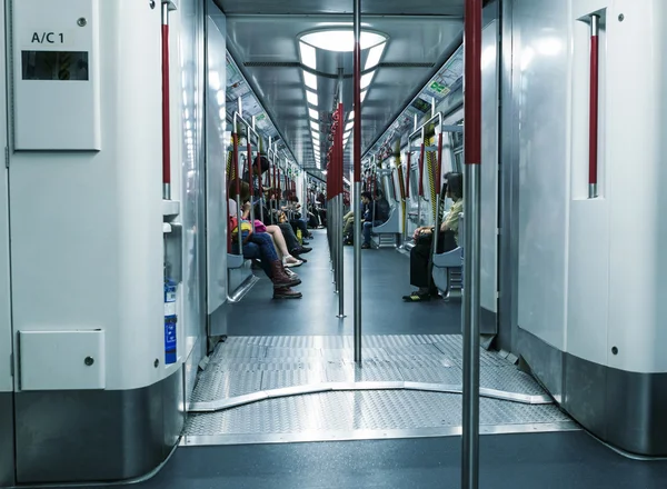 İnsanlar şehir metro tren — Stok fotoğraf