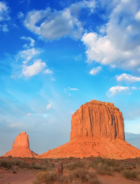 Buttes monument Valley w zachód słońca — Zdjęcie stockowe