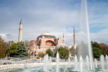 Ayasofya ile Sultanahmet Meydanı Çeşmesi