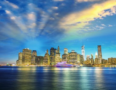Manhattan siluetinin Brooklyn
