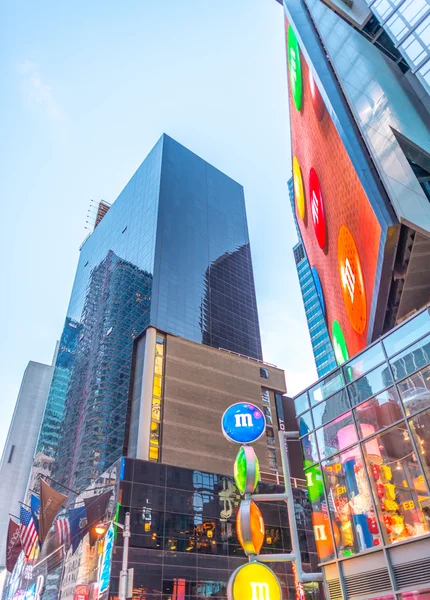 NEAds and buildings of Times Square — Stock Photo, Image