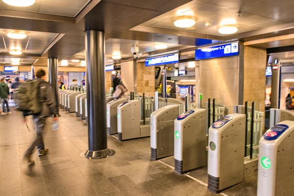 アムステルダムの中央駅のインテリア — ストック写真