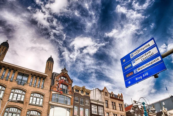 Şehir sokakları işaretleri, Amsterdam — Stok fotoğraf