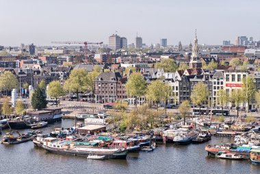 Amsterdam. Harika şehir manzarasını