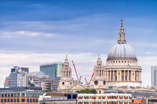 Von st paul cathedral - london — Stockfoto