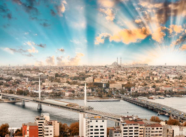 New Galata and Golden Horn Bridge — Stock Photo, Image