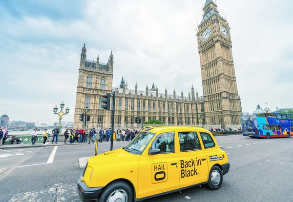 Traffic in Westminster area — Stock Photo, Image