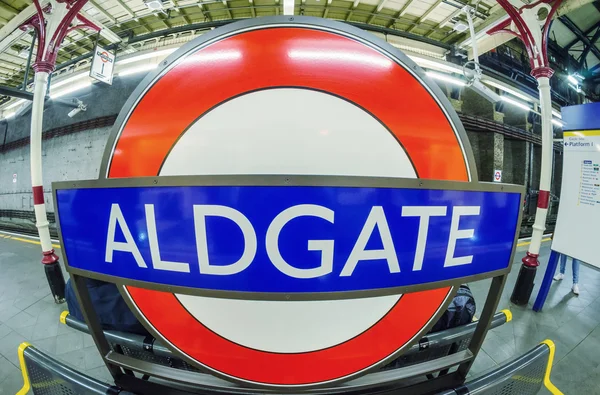 Señal subterránea del metro. Londres — Foto de Stock