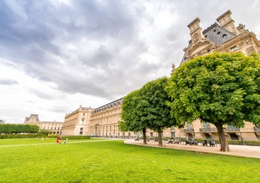 Turistler Tuileries Gardens