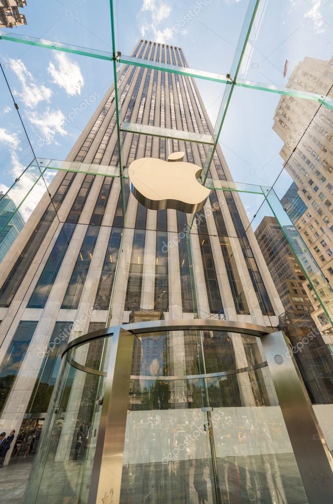 Apple Store in New York Stock Editorial Photo © jovannig 60110087