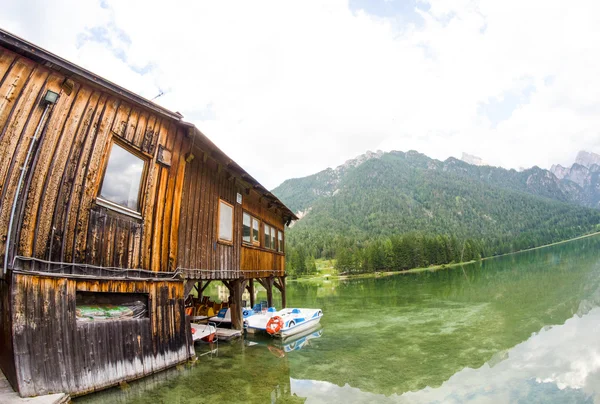 Lago di Dobbiaco. Doblach Vedi — Foto Stock