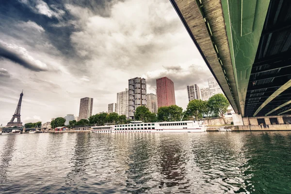 Bâtiments le long de la Seine, Paris — Photo