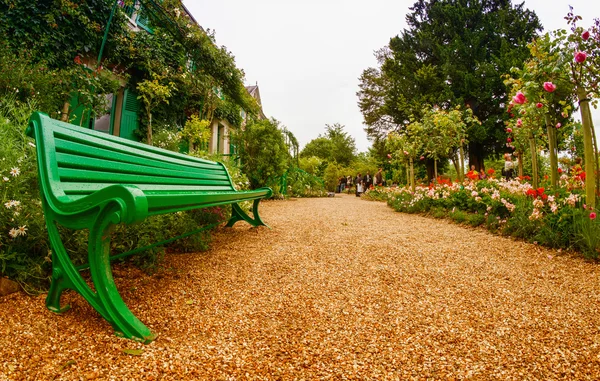 Monet'nin evde darbeydi ünlü bahçeleri — Stok fotoğraf