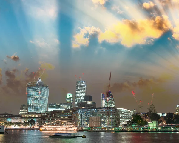 Center wolkenkrabbers Londen — Stockfoto