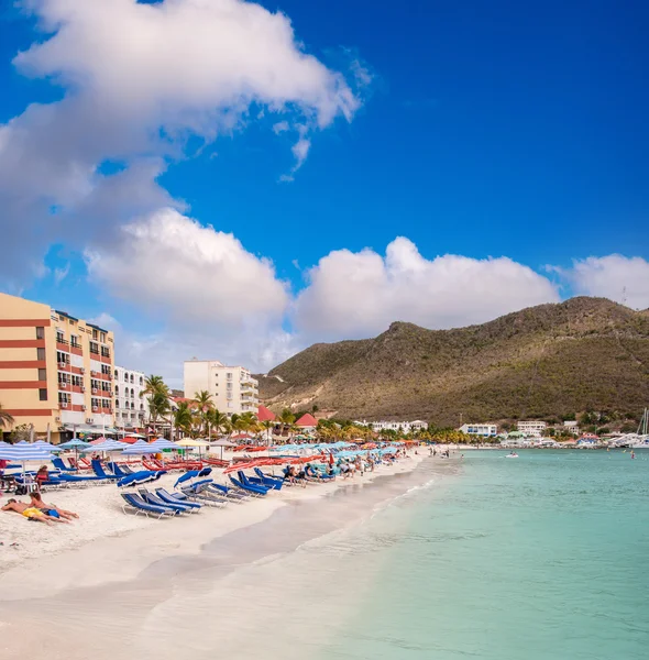 Bela praia caribenha de Saint Maarten, Antilhas Holandesas — Fotografia de Stock
