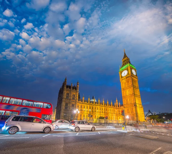 Red Double Decker bus in London — Stock Photo, Image