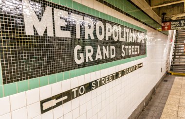 Büyükşehir Avenue istasyonu, New York