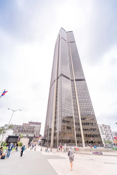 Tour Montparnasse rascacielos en París —  Fotos de Stock