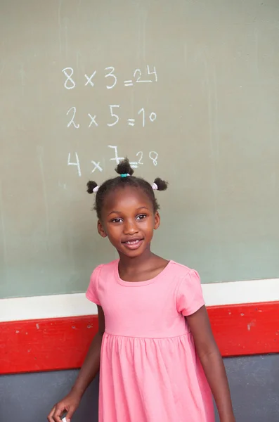 Afro américaine fille souriante — Photo