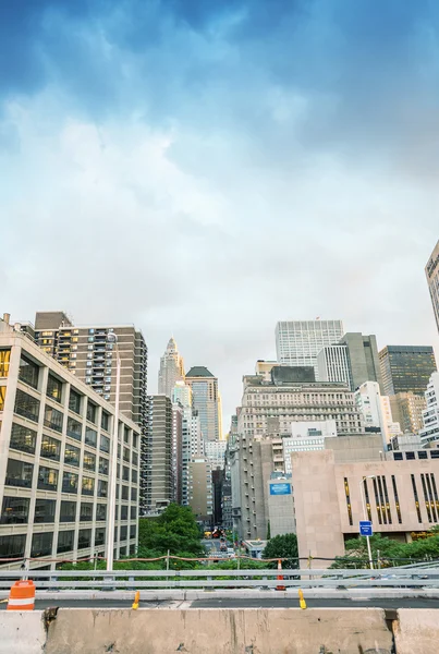 Impresionantes rascacielos del Bajo Manhattan — Foto de Stock