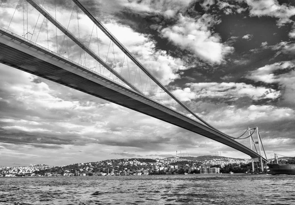 Ponte sul Bosforo, Istanbul — Foto Stock