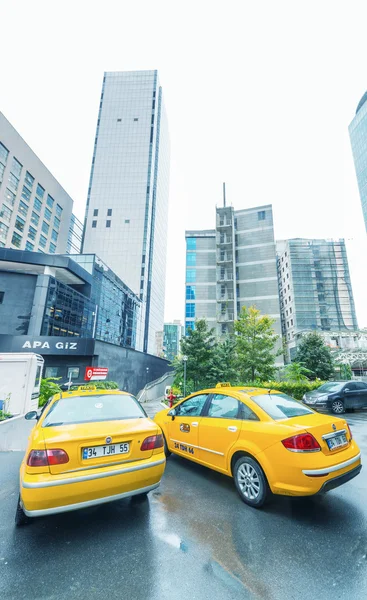 Taxi dans les rues de la ville. À Istanbul — Photo