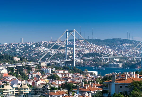 Ponte sul Bosforo a Istanbul — Foto Stock