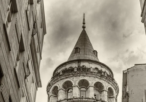 Pracht van Galata Tower in Beyoglu, Istanbul, Turkije — Stockfoto