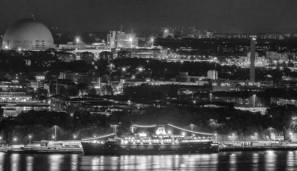 Czarno-białe nocny widok na Stockholm — Zdjęcie stockowe
