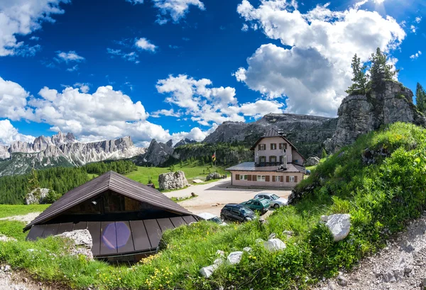 Huts in Dolomites meadow — Stock Photo, Image