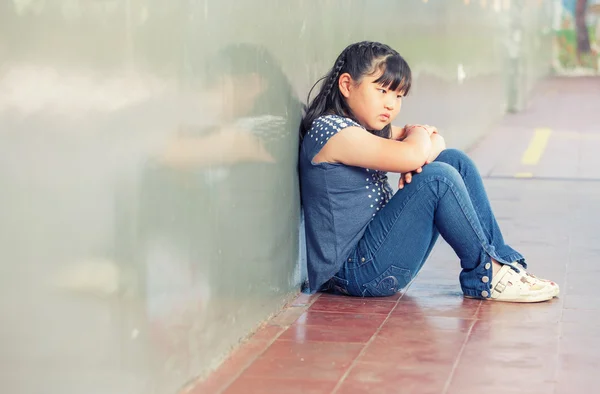 Conceito de bullying na escola primária — Fotografia de Stock