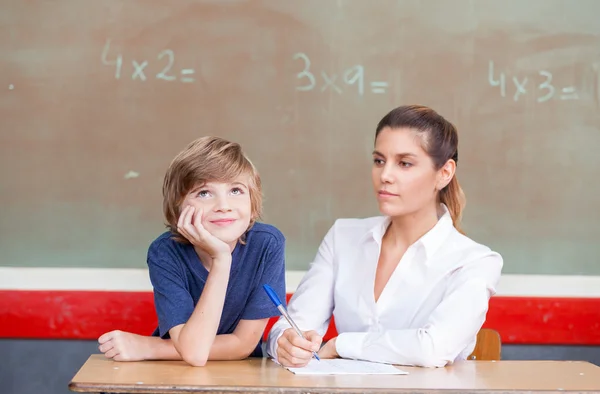 Förhör i skolan — Stockfoto