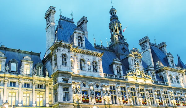 A Hotel de Ville, Párizs gyönyörű homlokzata — Stock Fotó