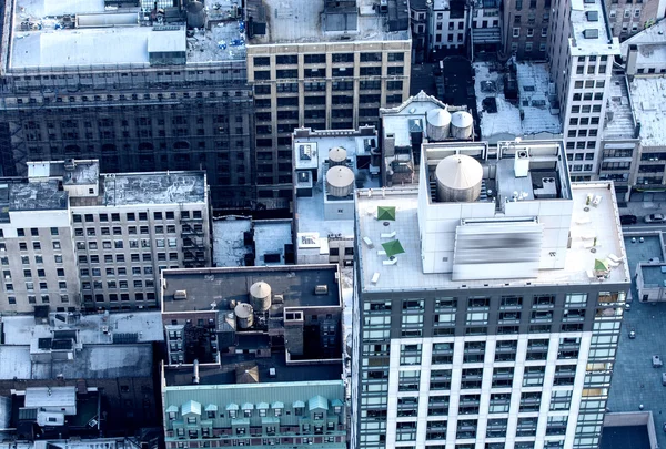 Vista aérea de los edificios y rascacielos de Nueva York al atardecer —  Fotos de Stock