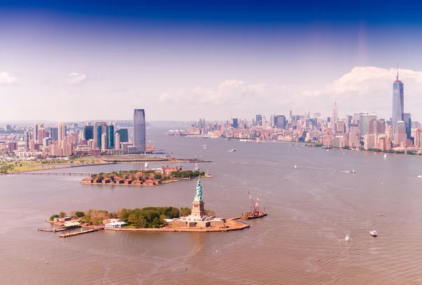 Socha svobody a Lower Manhattan a Jersey City Panorama, — Stock fotografie