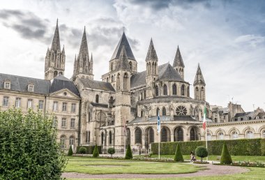Caen. Normandy. Abbey dış ve bahçeler
